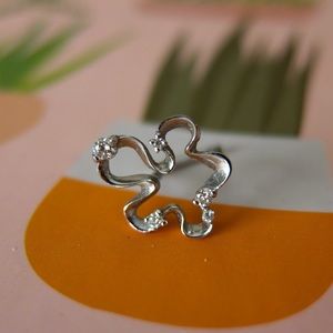 Pupil hall-Give Me Space- white gold with diamonds